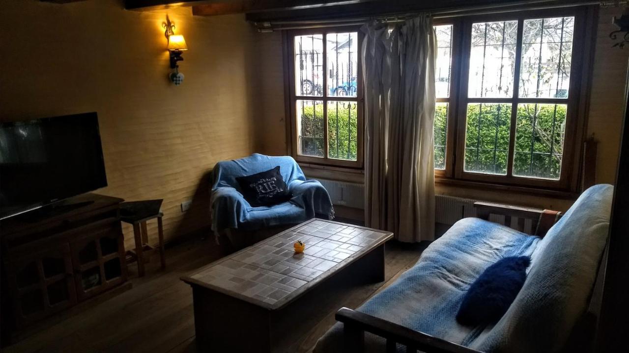 Universal Traveller'S Hostel San Carlos de Bariloche Exterior foto